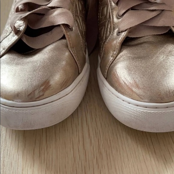 Tory Burch sneakers size 9 - Picture 8 of 9